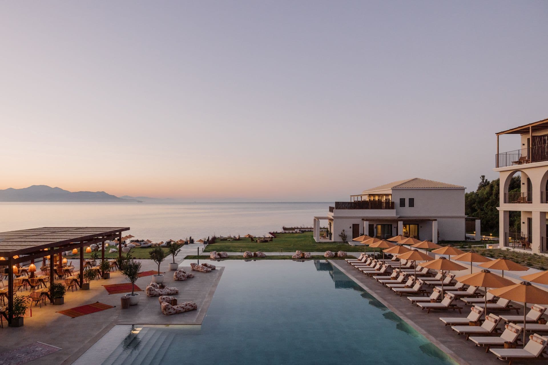 Sea & Pools
